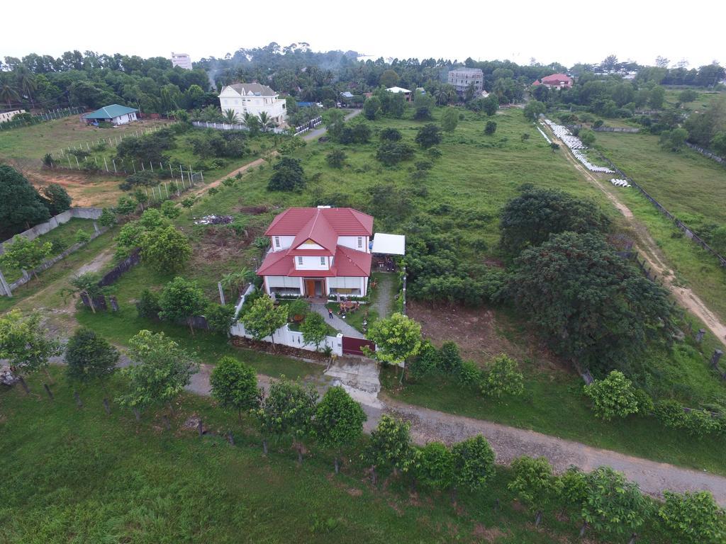 Swiss Villa Sihanoukville Room photo