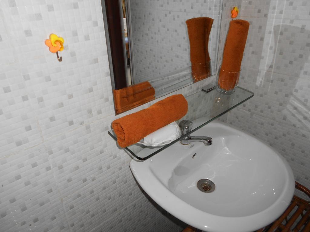 Swiss Villa Sihanoukville Room photo